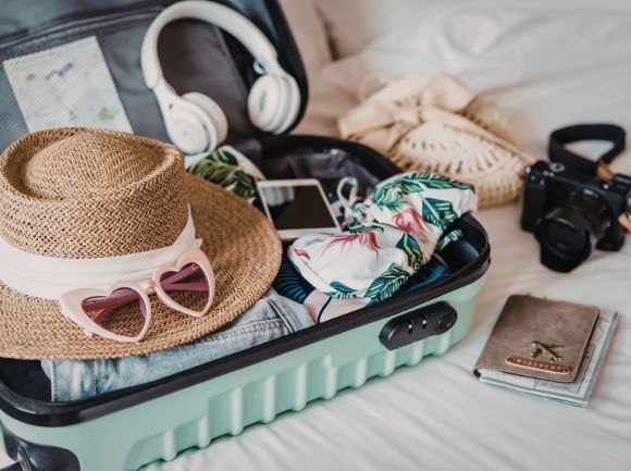 I FONDAMENTALI DA PORTARE IN VIAGGIO - Per una vacanza sicura per ogni evenienza