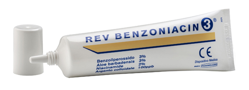 REV BENZONIACIN 3 CREMA 30 ML - maxifarmacia.it